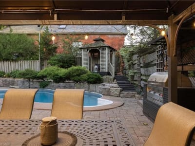 Luxury estate at 381 Queen Street South, Hamilton, ON — photo 27