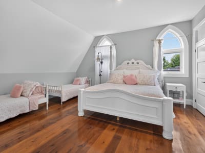 Luxury estate at 45 McMurray Street, Bracebridge, ON — photo 14