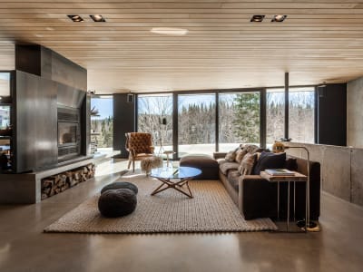 Luxury estate at 1641 Ch. De La Heronniere O — photo 3