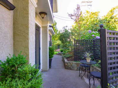 Luxury estate at 1517 Maud Street, Victoria, BC — photo 51