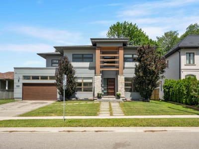 Luxury estate at 1025 Bridge Road, Oakville, ON — photo 4