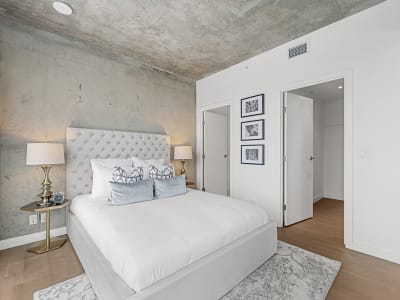 Luxury estate at 1010 6 Street Southwest unit 1202 — photo 32