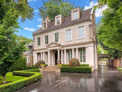 Luxury estate at 2 Montclair Avenue, Toronto — photo 1