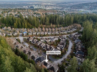 Luxury estate at 39 Holly Drive, Port Moody, BC — photo 2