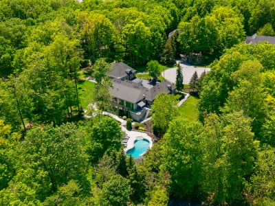 Luxury estate at 3205 Highpoint Court, Burlington, ON — photo 49