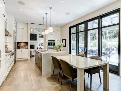 Luxury estate at 528 Rue du Sommet, Mont Saint-Hilaire — photo 11