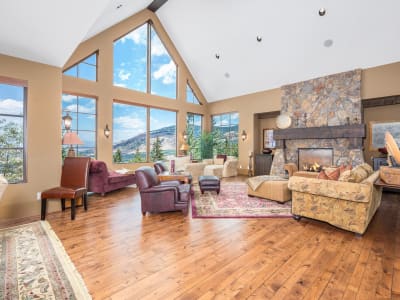 Luxury estate at 3006 Coachwood Crescent, North Okanagan, BC — photo 9
