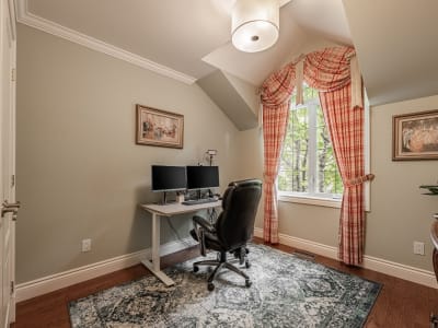 Luxury estate at 533 Rue des Falaises, Mont-Saint-Hilaire, QC — photo 24