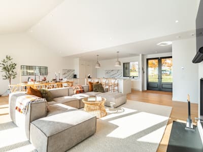 Luxury estate at 311 Chemin Allard, Fulford, QC — photo 9