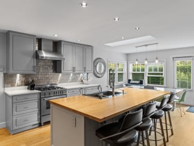 Luxury estate at 2741 Dufferin Avenue, Victoria, BC — photo 34