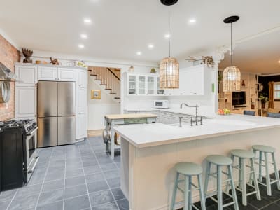 Luxury estate at 1097 Mineral Springs Road, Hamilton, ON — photo 7