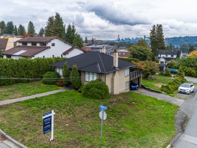 Luxury estate at 1196 Fulton Avenue, West Vancouver — photo 6