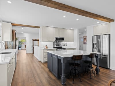 Luxury estate at 7207 Tucelnuit Drive, Oliver, BC — photo 12