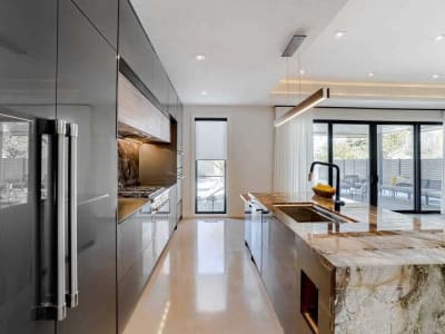 Luxury estate at 76 Morgon Avenue, Mississauga — photo 3