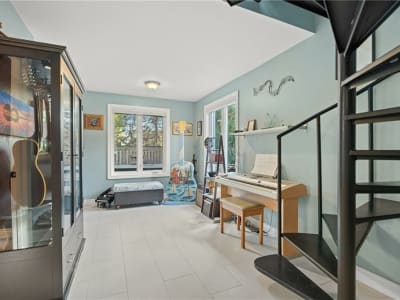 Luxury estate at 5134 Shirley Avenue, Niagara Falls, ON — photo 14