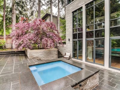 Luxury estate at 1538 Douglas Drive, Mississauga — photo 10