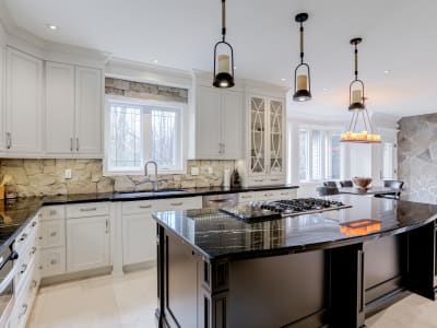 Luxury estate at 18 Elder Crescent, Hamilton, ON — photo 14