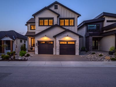 Luxury estate at 429 Morningview Drive, North Okanagan, BC — photo 2