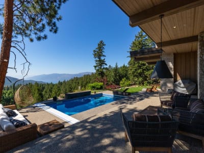 Luxury estate at 26 Commonage Road, Vernon, BC — photo 4