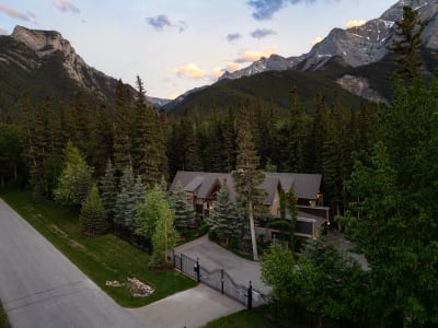 Luxury estate at 9 Mountaineer Close, Lac des Arcs, AB — photo 4