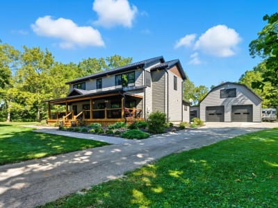 Luxury estate at 115 Lakeshore Road, Port Burwell, ON — photo 2