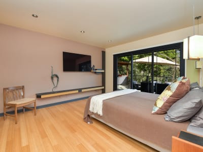 Luxury estate at 4740 Beaverdale Road, Victoria, BC — photo 59