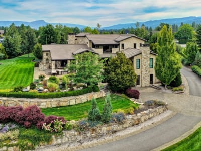 Luxury estate at 4303 Takla Road, Kelowna, BC — photo 4