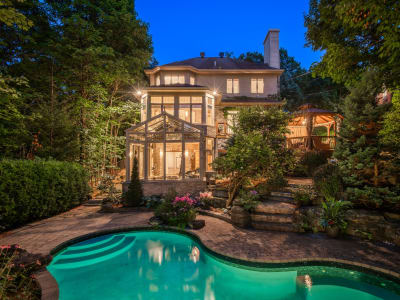 Luxury estate at 53 Av. du Bel-Horizon, Sainte-Julie, QC — photo 1