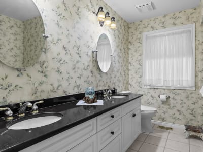 Luxury estate at 3889 Gallaghers Grange, Kelowna, BC — photo 17