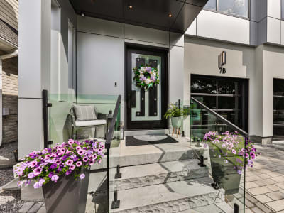 Luxury estate at 7B Iroquois Avenue, Mississauga, ON — photo 3