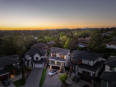 Luxury estate at 15401 78 Avenue, Surrey, BC — photo 3