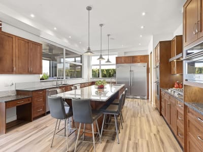 Luxury estate at 704 Stonor Street, Summerland, BC — photo 9