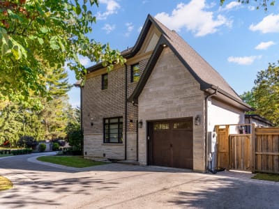 Luxury estate at 126 McGregor Crescent, Ancaster, ON — photo 4