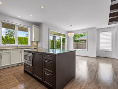 Luxury estate at 1960 K. L. O. Road, Kelowna, BC — photo 10
