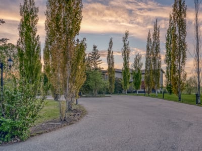 Luxury estate at 40 Blueridge Bay, Calgary, AB — photo 8