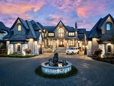 Luxury estate at 19838 3 Avenue, Langley, BC — photo 2