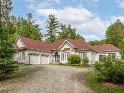 Luxury estate at 2260 Rue du Petit-Prêcheur, Magog, QC — photo 1