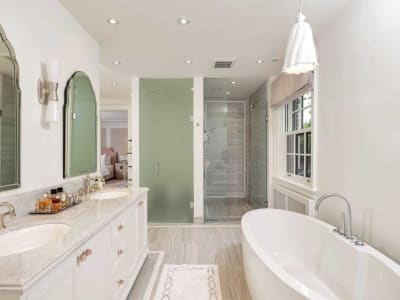 Luxury estate at 31 Sandringham Drive, Toronto — photo 15