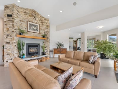 Luxury estate at 328 Lochview Road, Kelowna, BC — photo 18