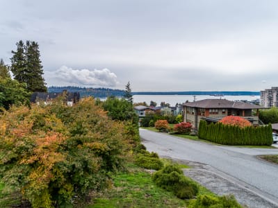 Luxury estate at 1196 Fulton Avenue, West Vancouver — photo 3
