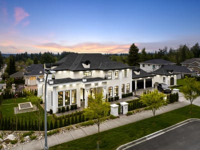 Luxury estate at 14433 28th Avenue, Surrey, BC — photo 2