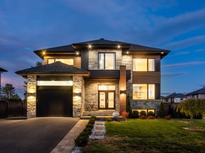 Luxury estate at 3389 Rue Albani, Carignan, QC — photo 1