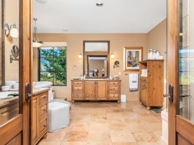 Luxury estate at 3006 Coachwood Crescent, North Okanagan, BC — photo 14