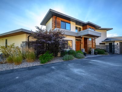 Luxury estate at 195 Ravine Drive, North Okanagan, BC — photo 2