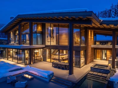 Luxury estate at 2982 High Point Drive, Whistler, BC — photo 2