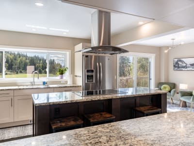 Luxury estate at 2626 Airport Way, Revelstoke, BC — photo 9