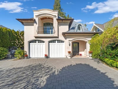 Luxury estate at 4348 Erwin Drive, West Vancouver, BC — photo 1