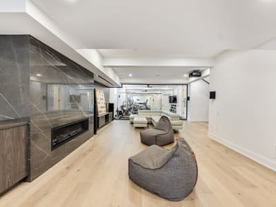Luxury estate at 2265 Lakeshore Road #3, Burlington, ON — photo 37