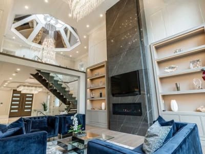 Luxury estate at 1373 Aldo Drive, Mississauga — photo 2