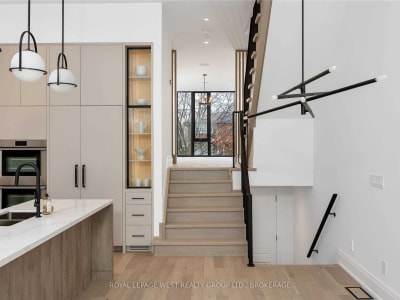 Luxury estate at 216 Delta Street, Etobicoke, ON — photo 2